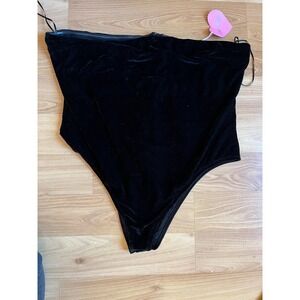 Sugar Thrillz Black Velvet Corset Bodysuit Size 1X Strapless
